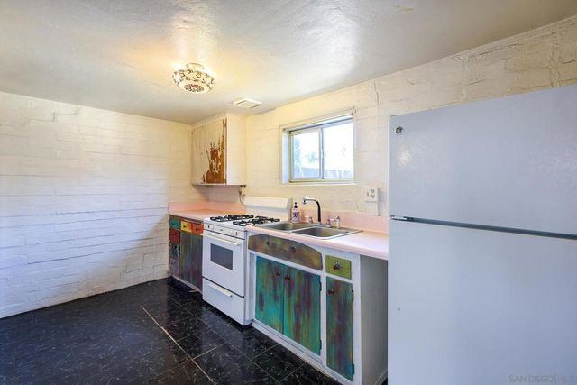 414 E Lincoln Ave, Escondido, CA 92026