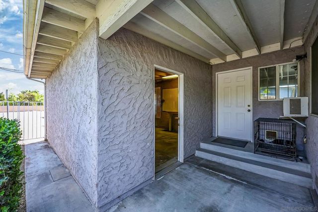 414 E Lincoln Ave, Escondido, CA 92026