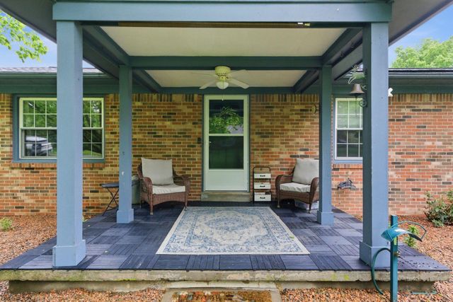 201 Castle Drive, Georgetown, KY 40324