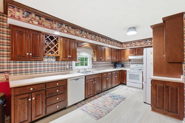 201 Castle Drive, Georgetown, KY 40324
