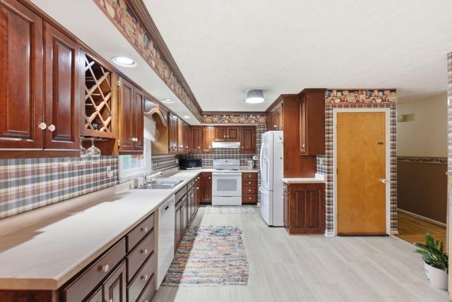 201 Castle Drive, Georgetown, KY 40324