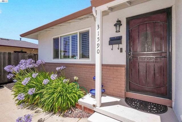 31590 Hugh Way, Hayward, CA 94544
