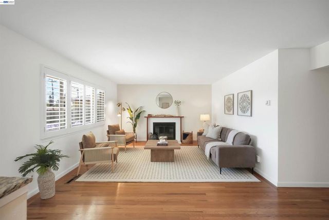 31590 Hugh Way, Hayward, CA 94544