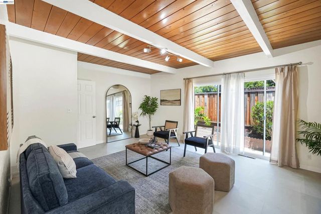 31590 Hugh Way, Hayward, CA 94544