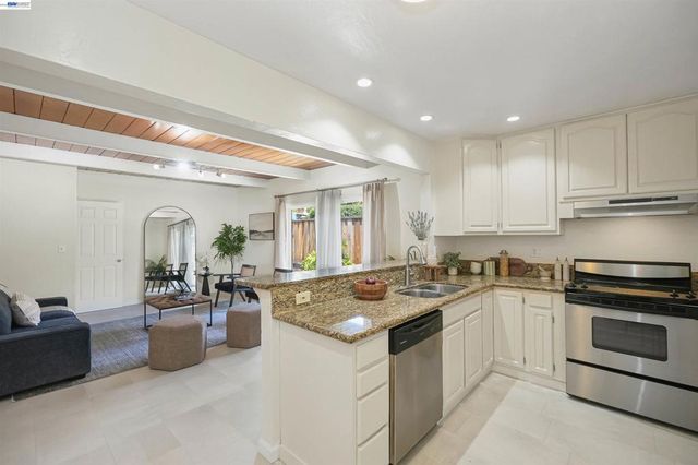 31590 Hugh Way, Hayward, CA 94544