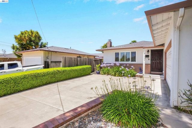 31590 Hugh Way, Hayward, CA 94544
