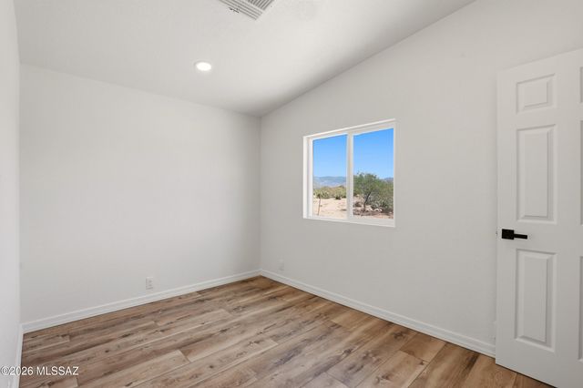 13520 E Whitehorse Trail, Vail, AZ 85641