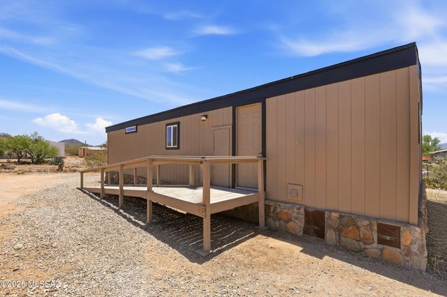 13520 E Whitehorse Trail, Vail, AZ 85641