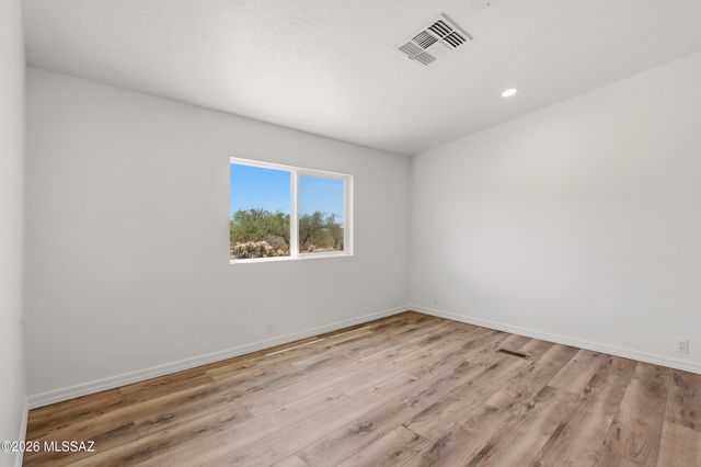13520 E Whitehorse Trail, Vail, AZ 85641