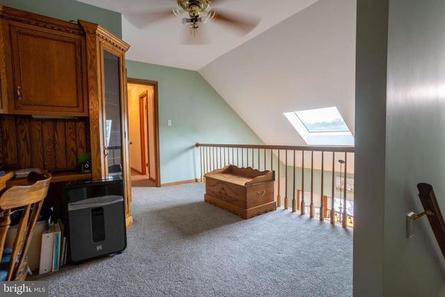 38 HOFFMAN RD, East Berlin, PA 17316
