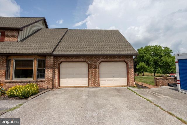 38 HOFFMAN RD, East Berlin, PA 17316