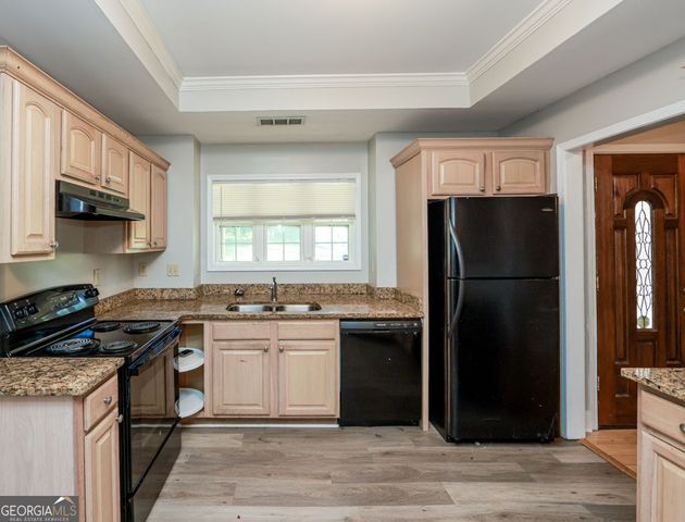 3873 King Edward Trail SW, Atlanta, GA 30331