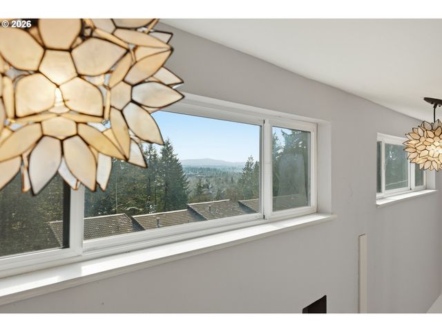 4405 THUNDER VISTA Ln, Lake Oswego, OR 97035