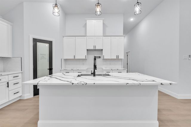 5212 Cox Street, Fort Worth, TX 76105