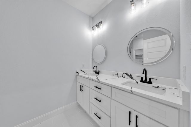 5212 Cox Street, Fort Worth, TX 76105