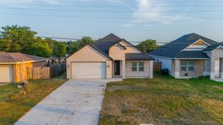 5212 Cox Street, Fort Worth, TX 76105