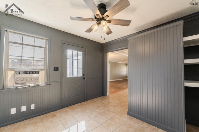 3121 SHERWOOD LANE, Wichita Falls, TX 76308