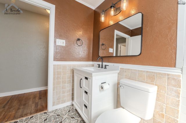 3121 SHERWOOD LANE, Wichita Falls, TX 76308