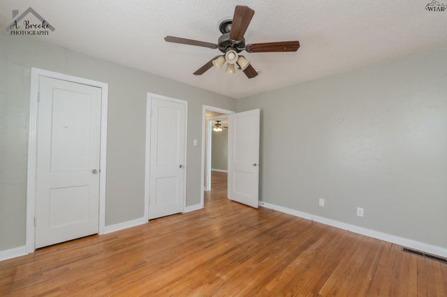 3121 SHERWOOD LANE, Wichita Falls, TX 76308