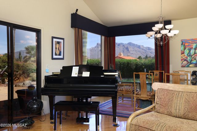 2570 W Ben Hogan Drive, Tucson, AZ 85742