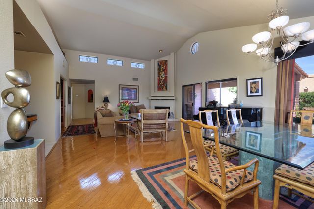 2570 W Ben Hogan Drive, Tucson, AZ 85742