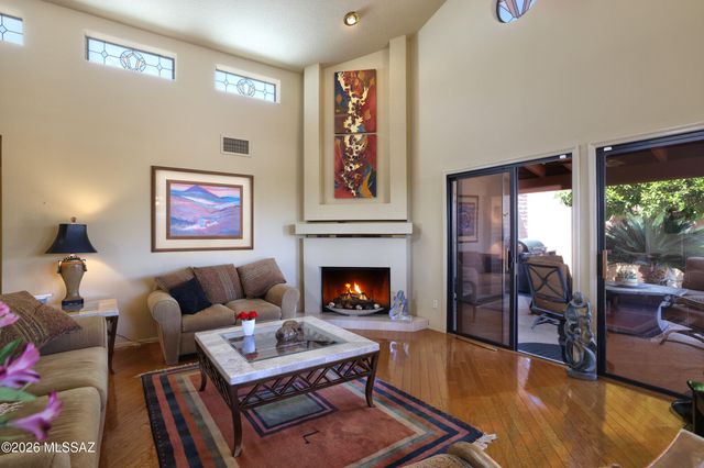 2570 W Ben Hogan Drive, Tucson, AZ 85742