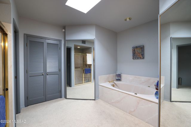 2570 W Ben Hogan Drive, Tucson, AZ 85742