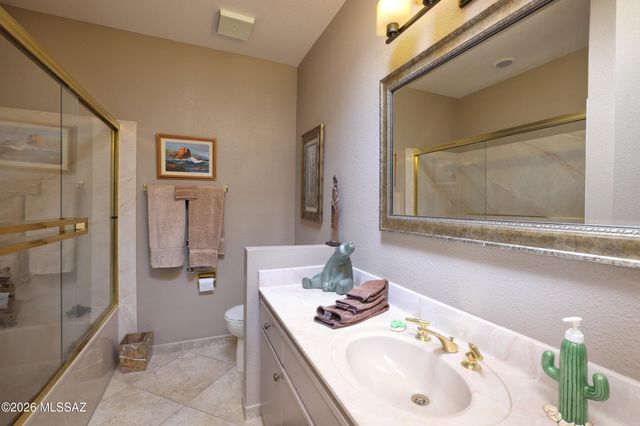 2570 W Ben Hogan Drive, Tucson, AZ 85742