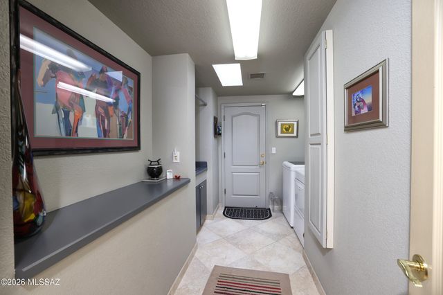 2570 W Ben Hogan Drive, Tucson, AZ 85742