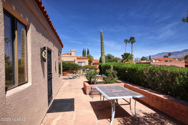 2570 W Ben Hogan Drive, Tucson, AZ 85742