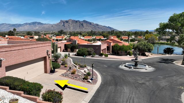 2570 W Ben Hogan Drive, Tucson, AZ 85742
