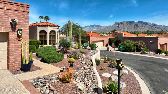 2570 W Ben Hogan Drive, Tucson, AZ 85742