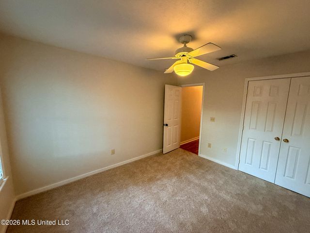 120 Oak Grove Drive, Brandon, MS 39047