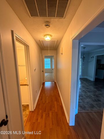 120 Oak Grove Drive, Brandon, MS 39047