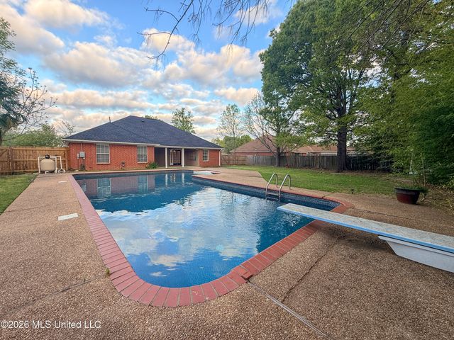 120 Oak Grove Drive, Brandon, MS 39047