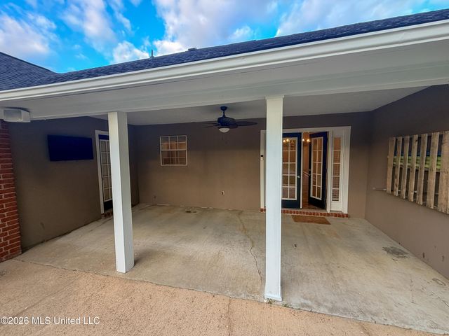 120 Oak Grove Drive, Brandon, MS 39047