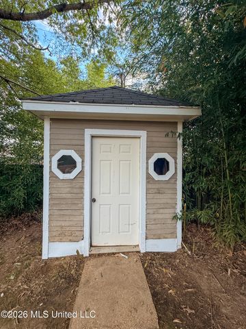 120 Oak Grove Drive, Brandon, MS 39047