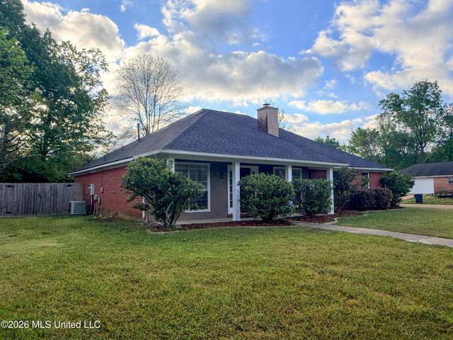120 Oak Grove Drive, Brandon, MS 39047