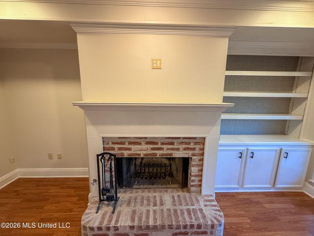 120 Oak Grove Drive, Brandon, MS 39047