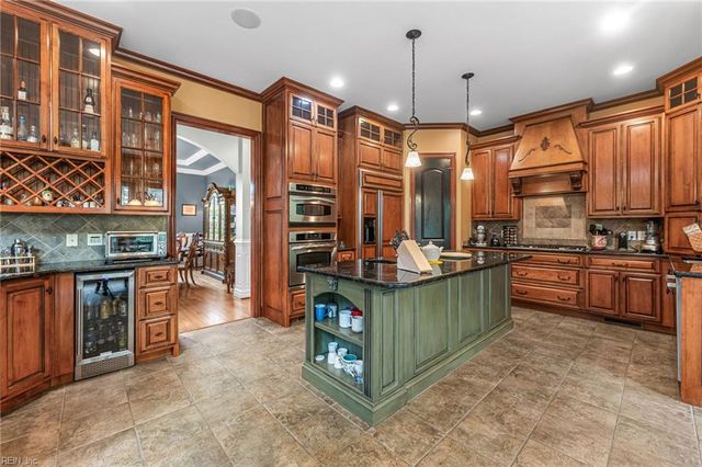 20586 Seahawk LNDG, Smithfield, VA 23430