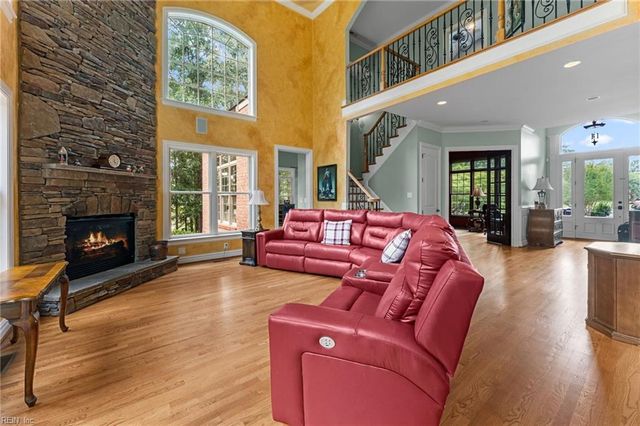 20586 Seahawk LNDG, Smithfield, VA 23430
