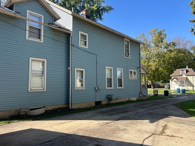554 Bangs Street, Aurora, IL 60505