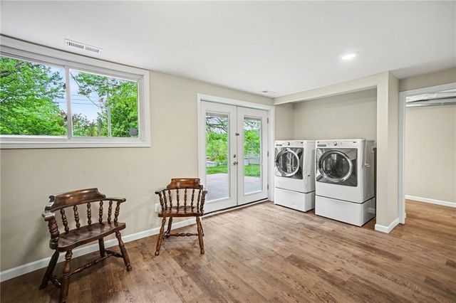 816 N Tepee Drive, Independence, MO 64056