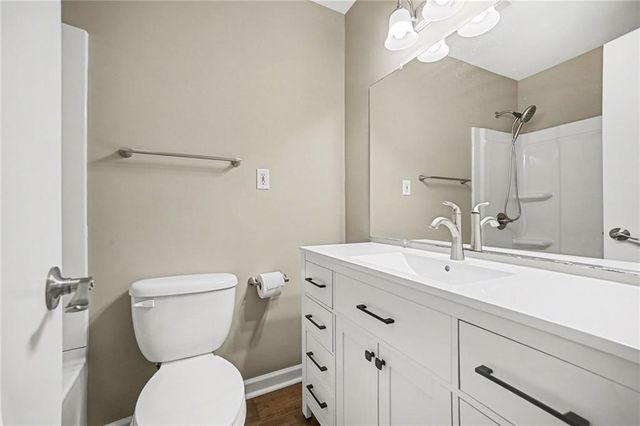 816 N Tepee Drive, Independence, MO 64056