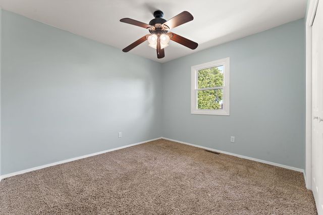 6040 W 175th Avenue, Lowell, IN 46356