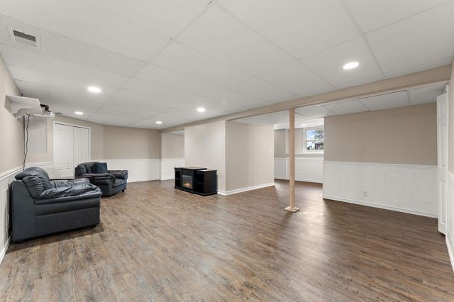 6040 W 175th Avenue, Lowell, IN 46356