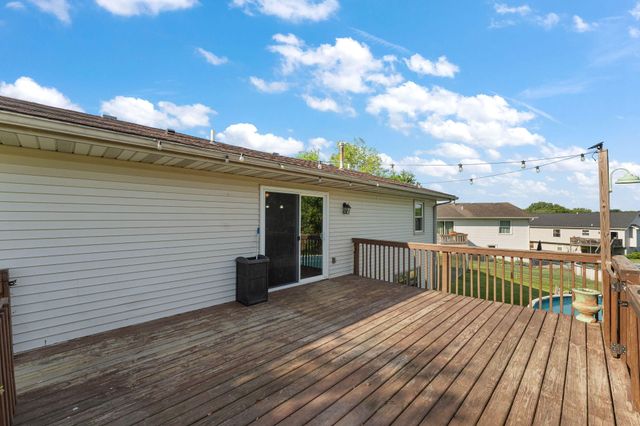 6040 W 175th Avenue, Lowell, IN 46356