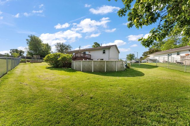 6040 W 175th Avenue, Lowell, IN 46356