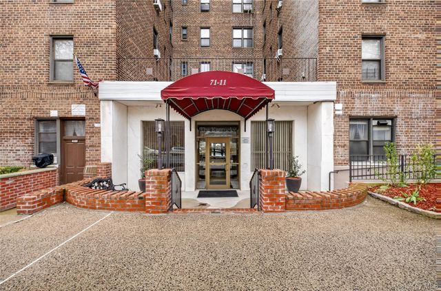 71-11 Yellowstone Boulevard 4B, Forest Hills, NY 11375