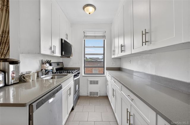 71-11 Yellowstone Boulevard 4B, Forest Hills, NY 11375